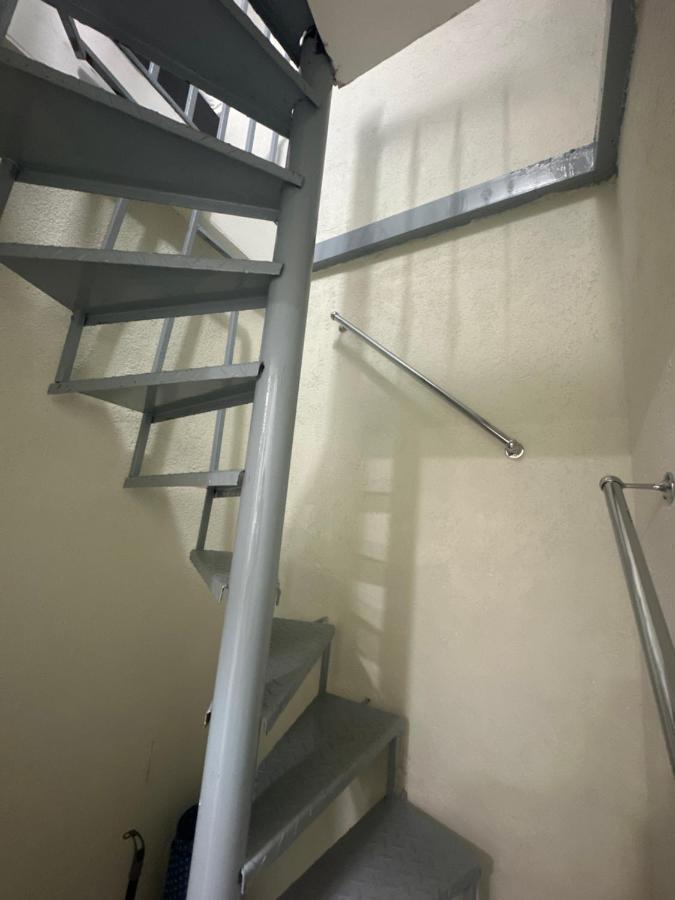Newhouse Station Apartment